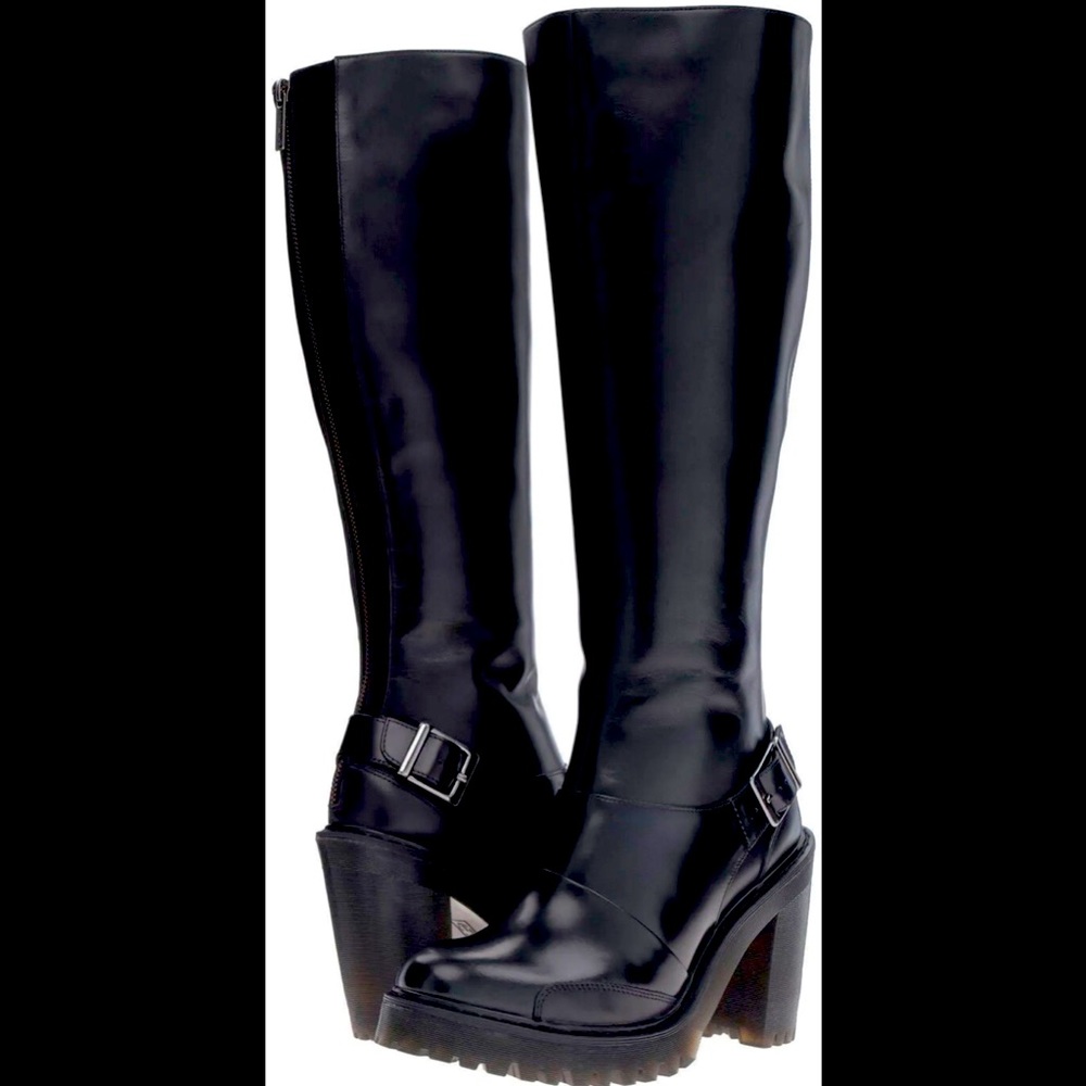 Dr Martens “Lyanna” boot